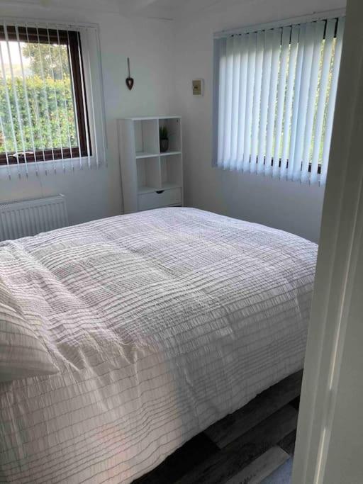 Cwtch Cymru Lodge 7F Caer Beris Holiday Lodge Park Builth Wells Ngoại thất bức ảnh