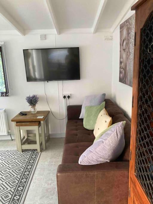 Cwtch Cymru Lodge 7F Caer Beris Holiday Lodge Park Builth Wells Ngoại thất bức ảnh
